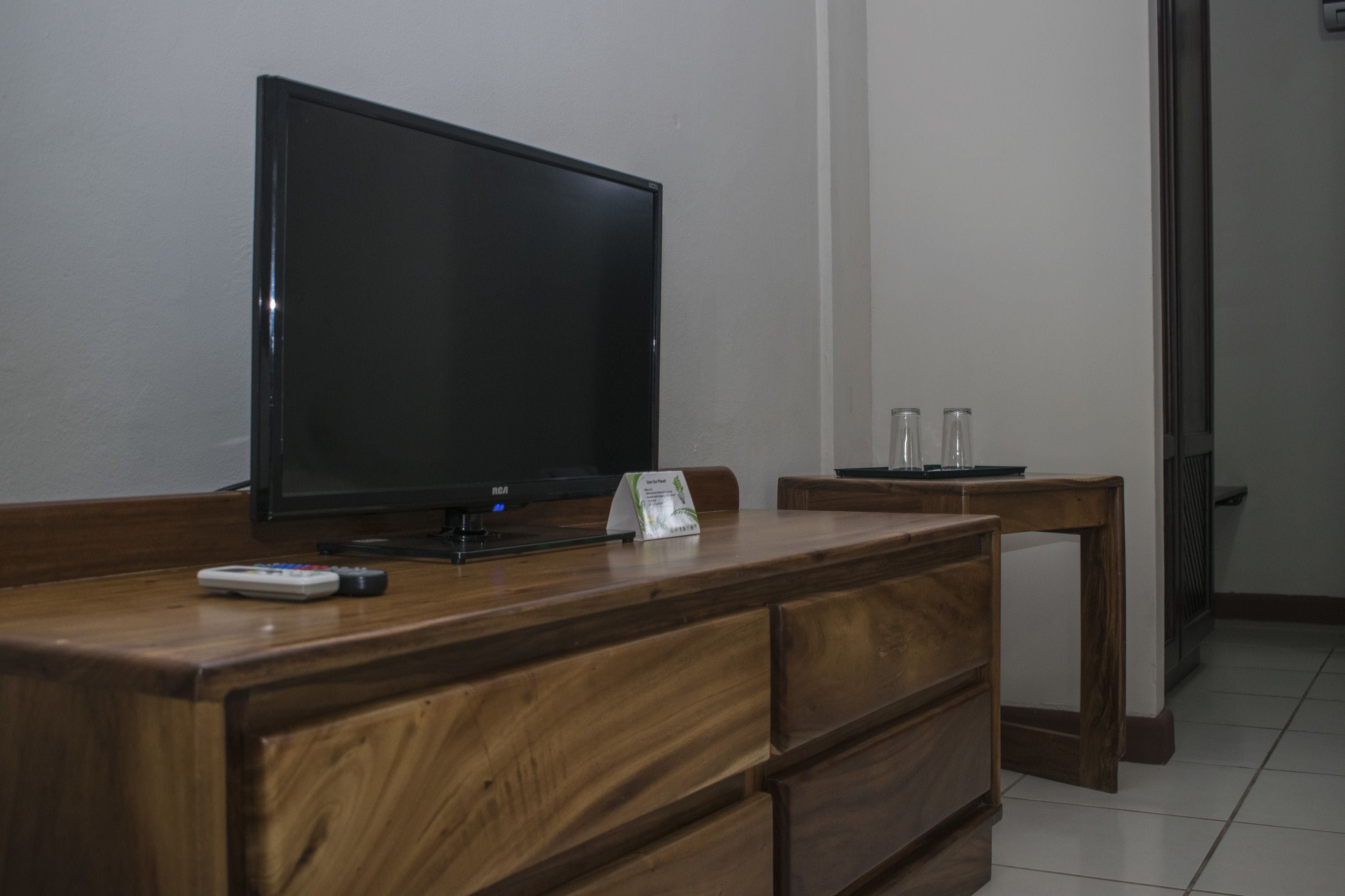 standard double room | premium bedding, desk, free wifi, bed sheets