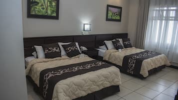 Deluxe-Doppelzimmer | Hochwertige Bettwaren, Schreibtisch, kostenloses WLAN, Bettwäsche