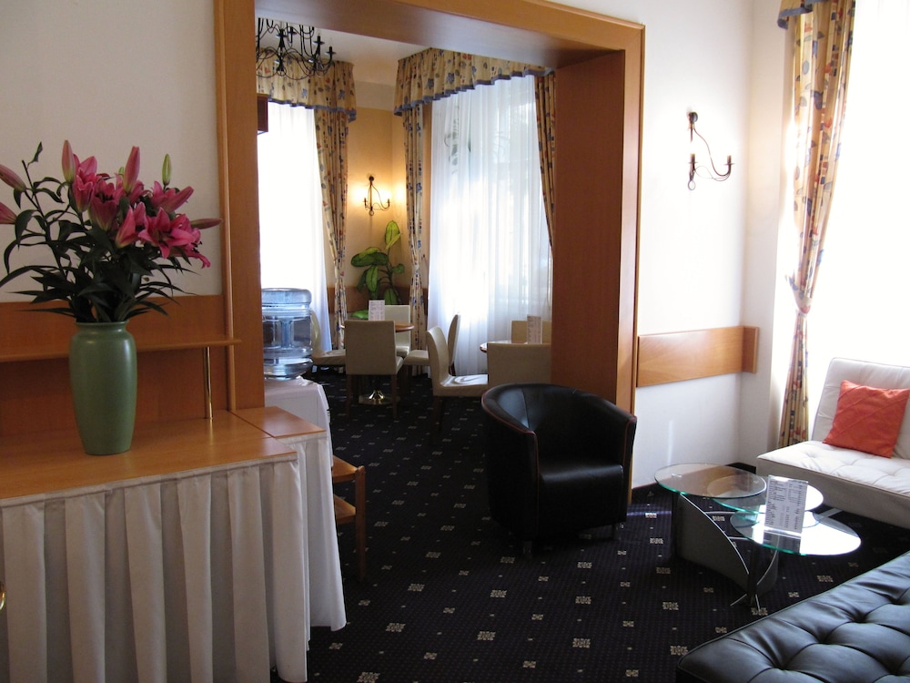 Hotel Máchova by null