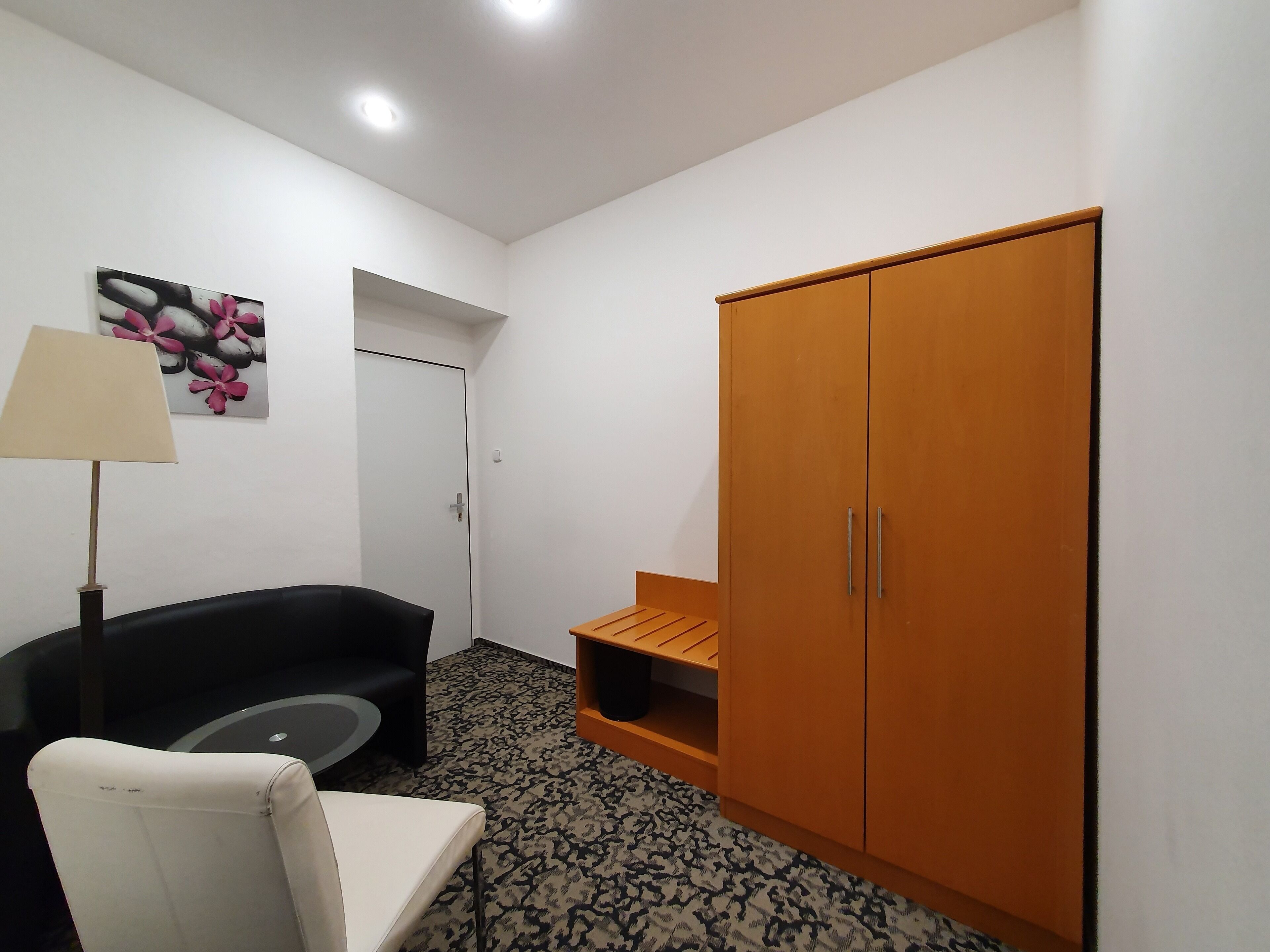 Photo - Residence Dykova - former Pension Jana, Domov Mládeže