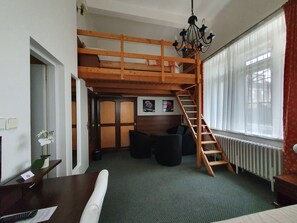 Triple Room | Living area - Pension Jana - Domov Mládeže (Prague)