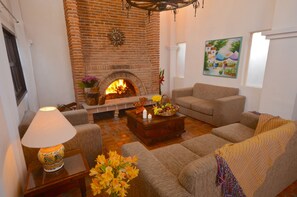 Villa 3 Habitaciones | 1 ห้องนอน, ตู้นิรภัยในห้องพัก, ผ้าม่านกันแสง, เตารีด/โต๊ะรีดผ้า