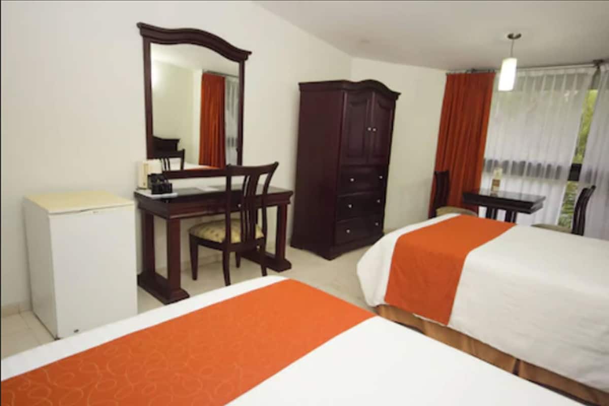 basic room | 1 bedroom, premium bedding, minibar, in-room safe