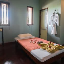 Body treatments, aromatherapy, body scrubs, facials