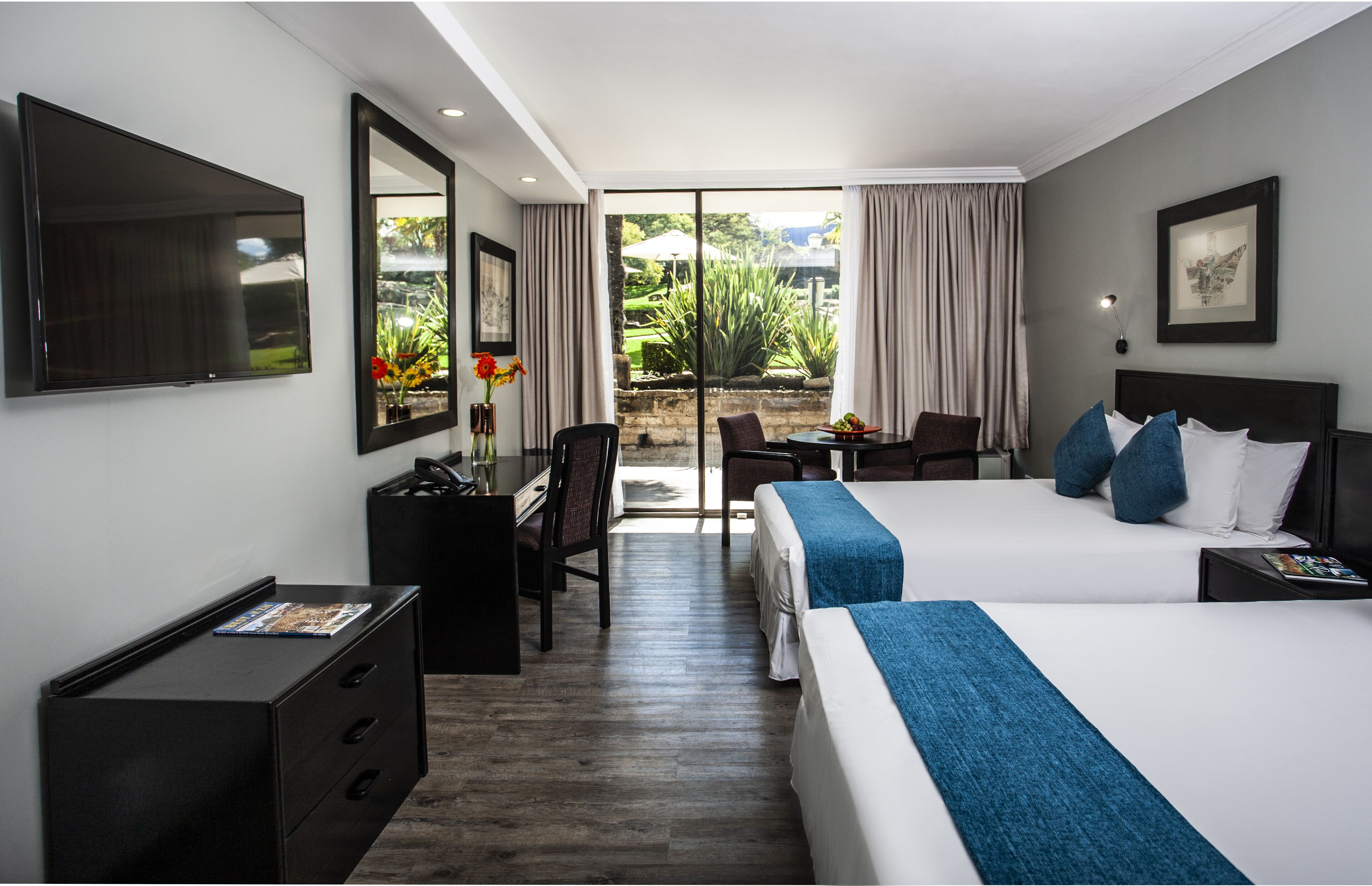 In-room safe, desk, WiFi (free), bed sheets