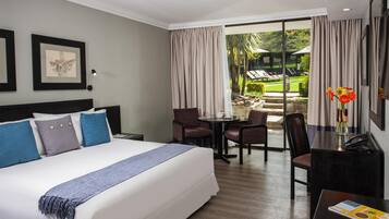 In-room safe, desk, free WiFi, bed sheets