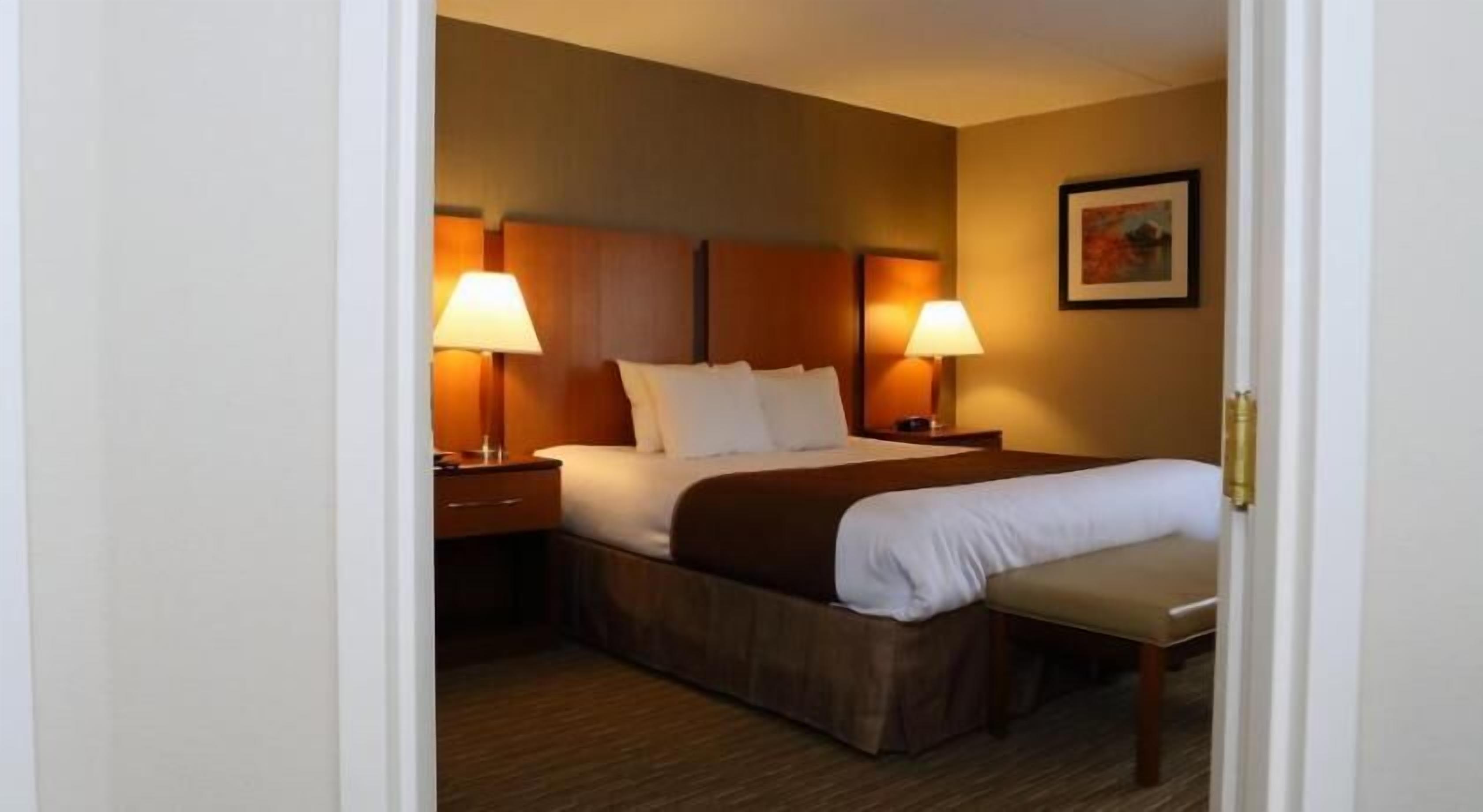 In-room safe, desk, laptop workspace, free cots/infant beds
