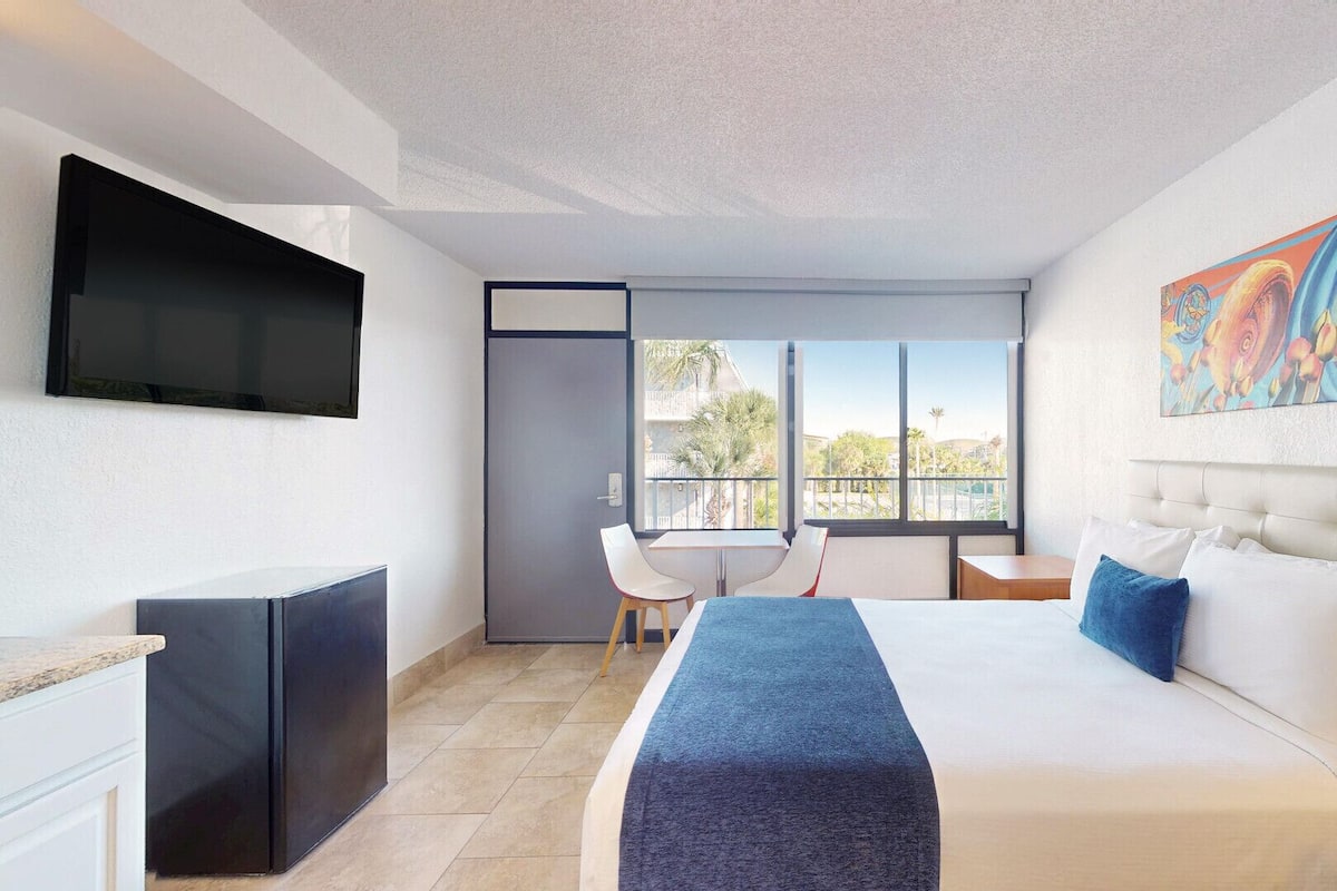 1 bedroom, minibar, in-room safe, individually decorated