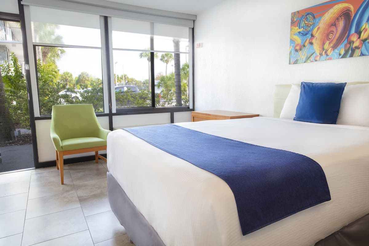 1 bedroom, minibar, in-room safe, individually decorated
