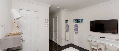 40-tommers LCD-tv med digitale kanaler, tv