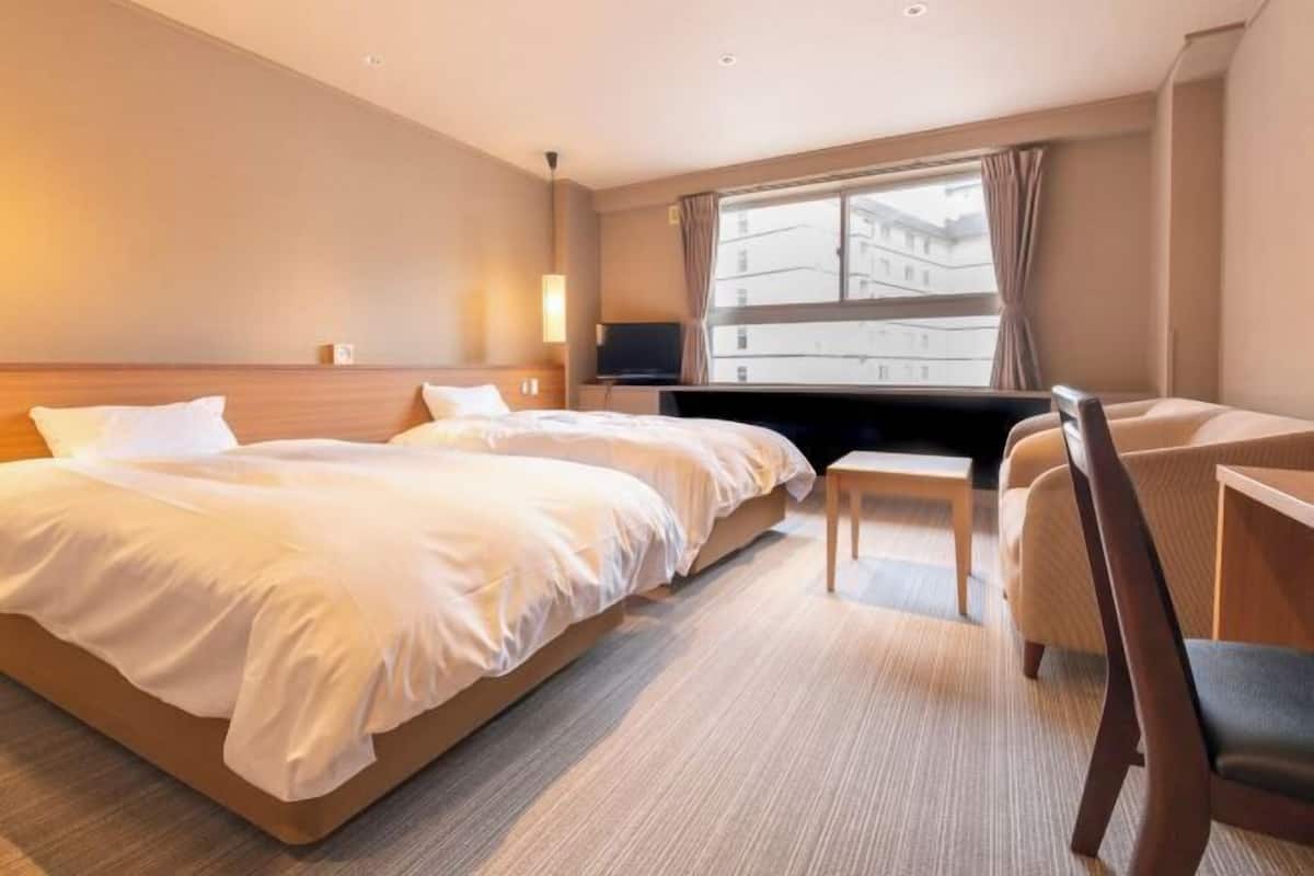 In-room safe, desk, free WiFi, bed sheets