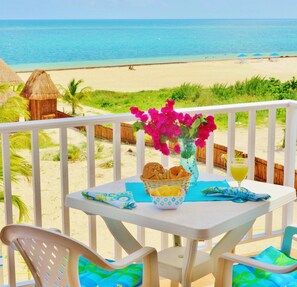 Deluxe Suite, 1 Bedroom, Kitchen, Partial Ocean View | Balcony - Corales Suites (Puerto Morelos)