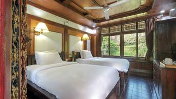 Deluxe Twin Room, Garden View | In-room safe, desk, blackout curtains, free WiFi