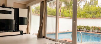 Hidden Palm Pool Villas