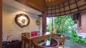 Reception - Inata Hotel Monkey Forest Ubud (Ubud)