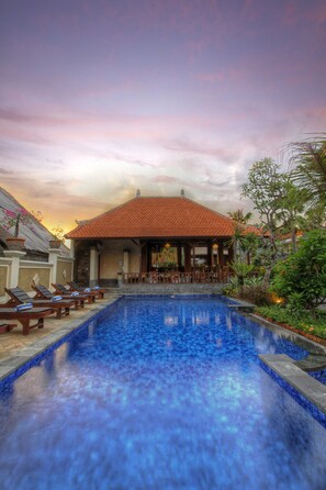 Pool - Inata Hotel Monkey Forest Ubud (Ubud)