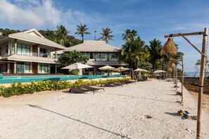 私家海滩、沙滩椅、海滩遮阳伞、沙滩毛巾