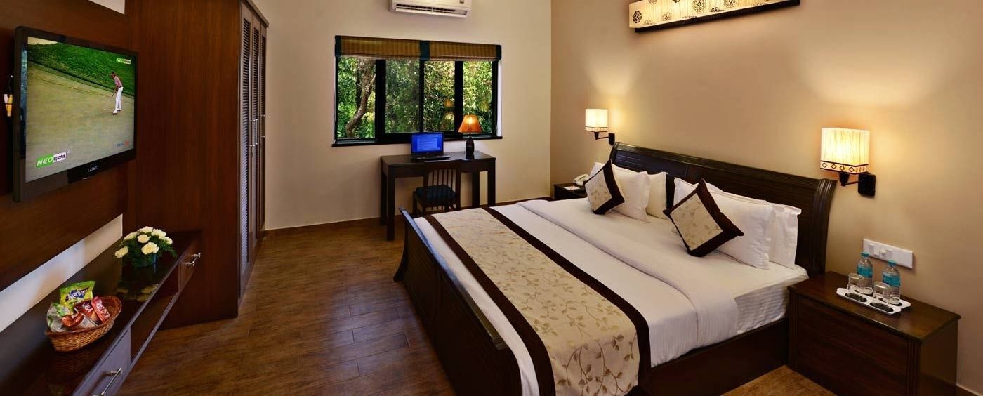 In-room safe, desk, blackout drapes, free WiFi