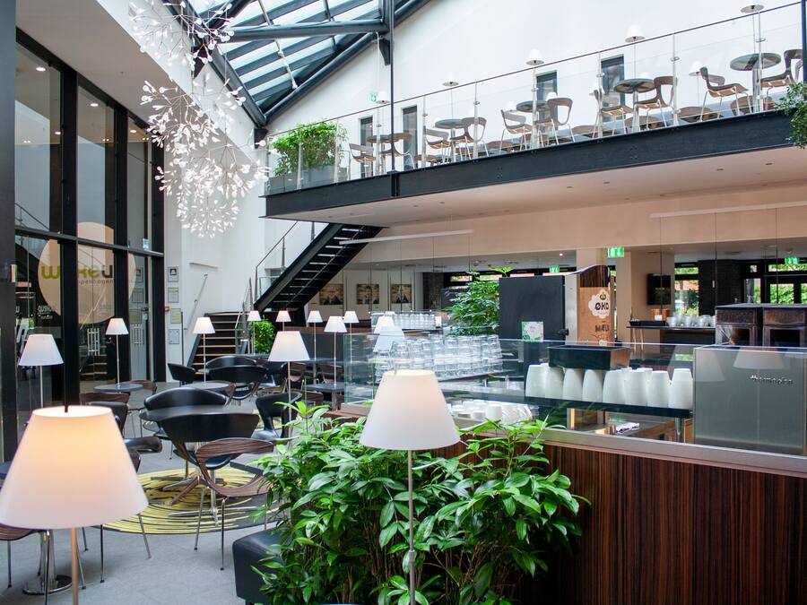 Frokostbuffé hver dag (DKK 95 per person)