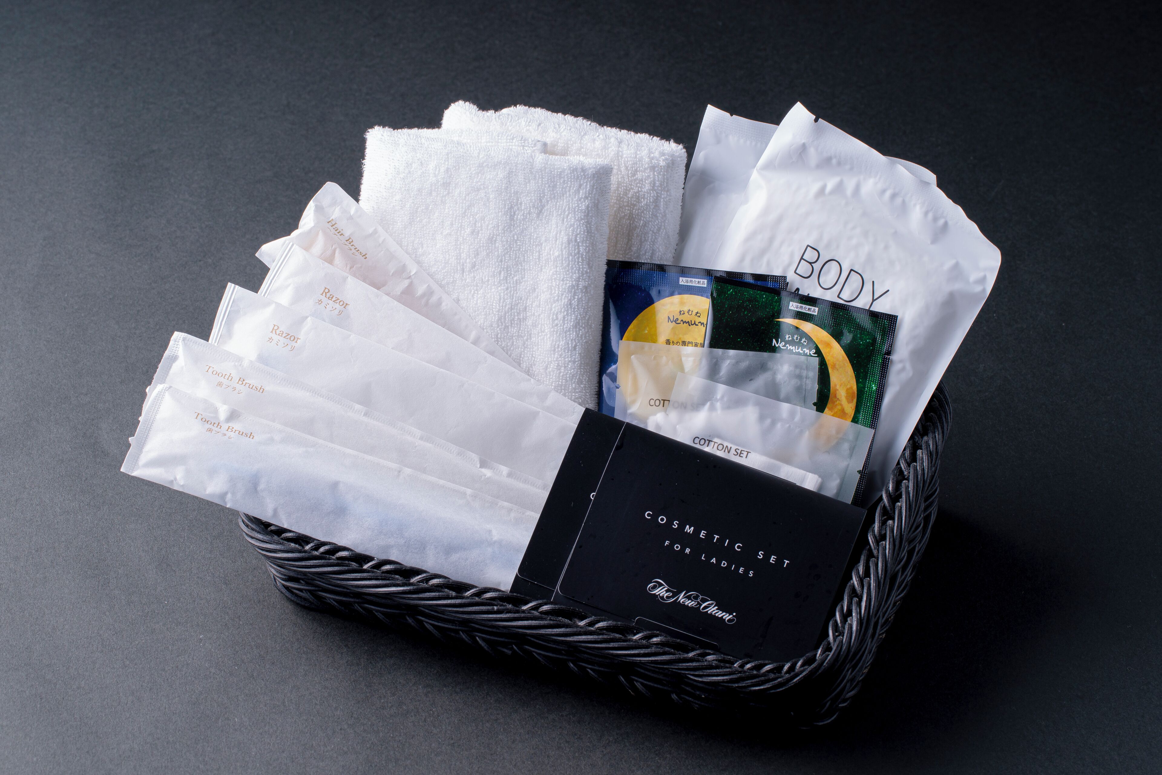 premium bedding, down duvets, in-room safe, desk