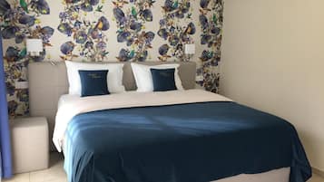 Coffres-forts dans les chambres, ameublement personnalisé, bureau