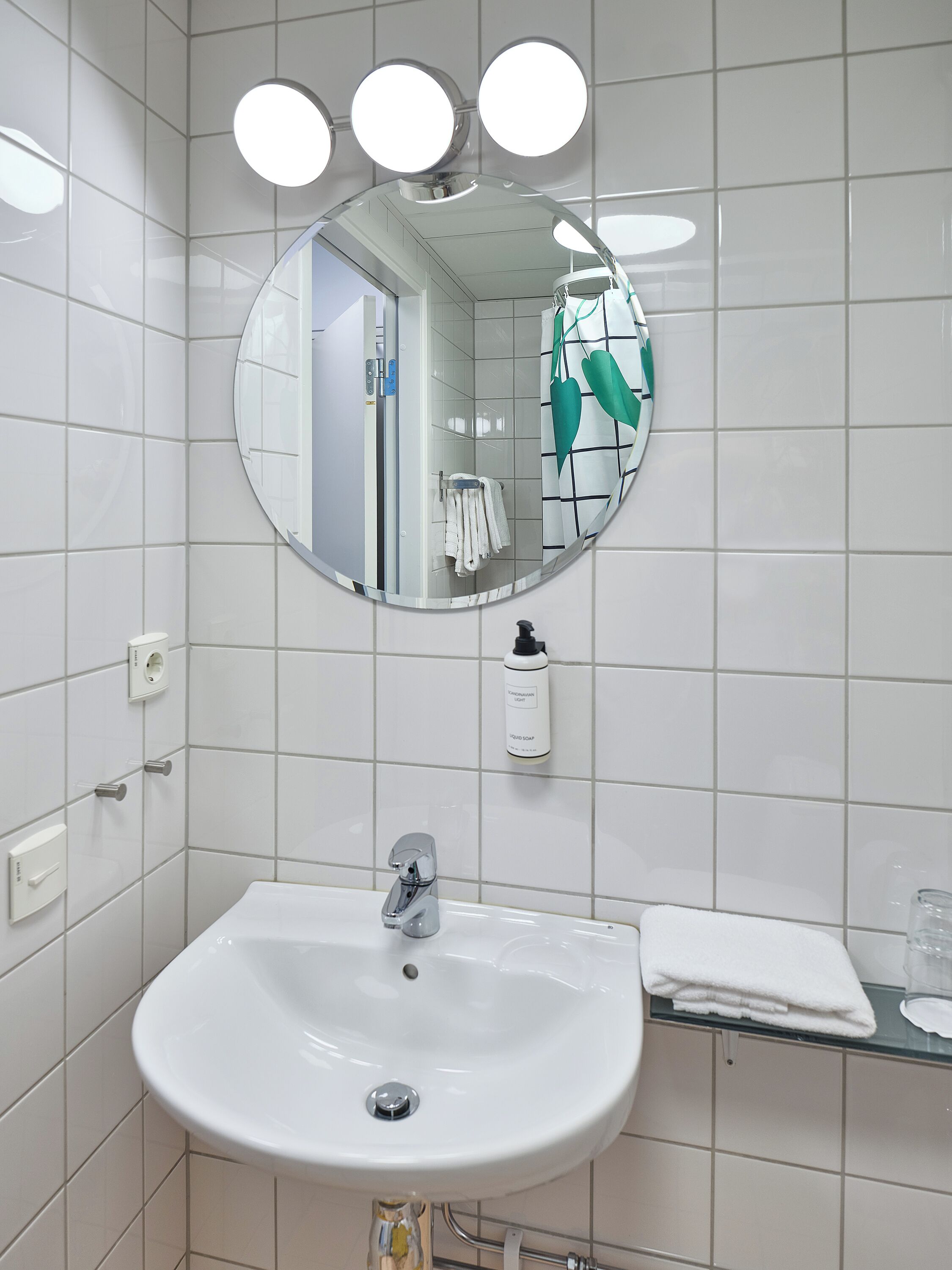 standard room, 1 queen bed | free wifi, bed sheets