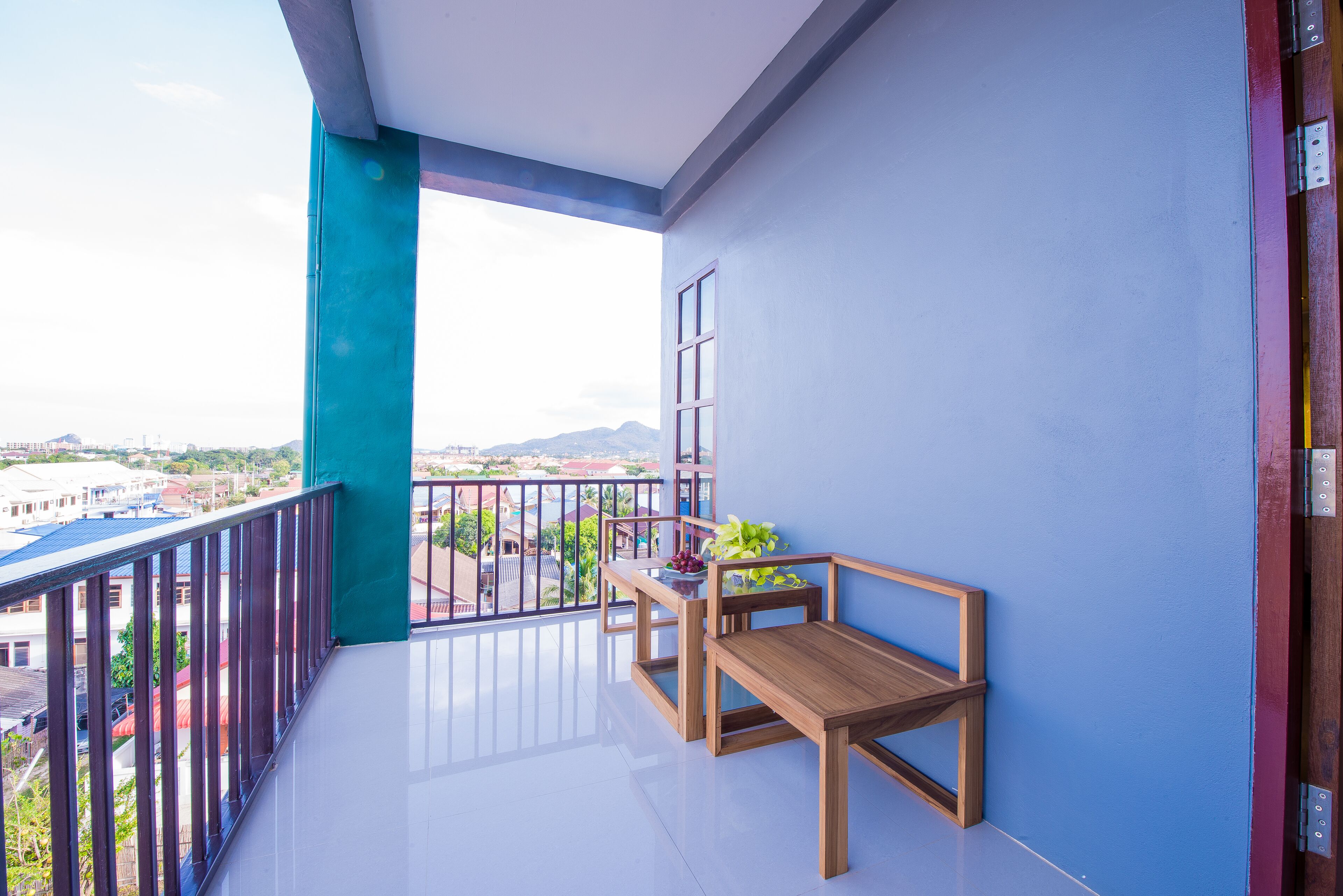 suite | balcony view