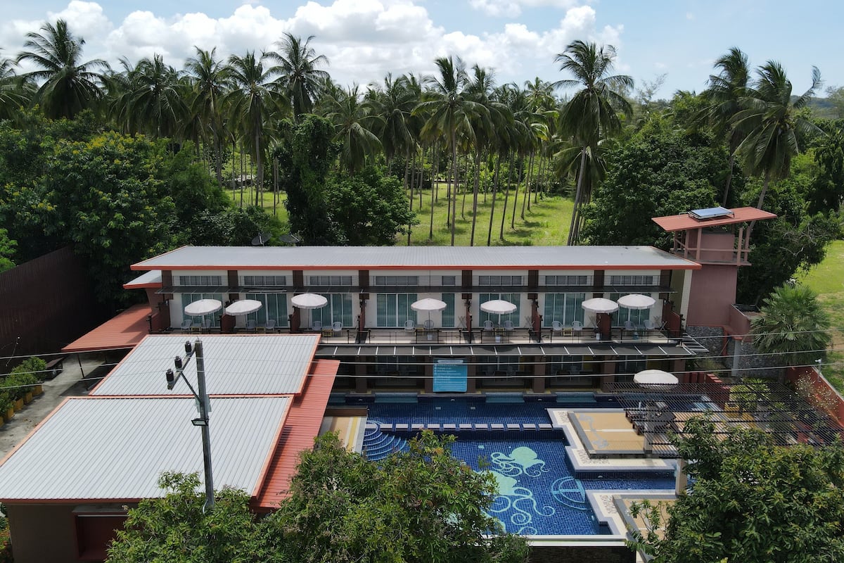 Deluxe Room, Pool View | View from room