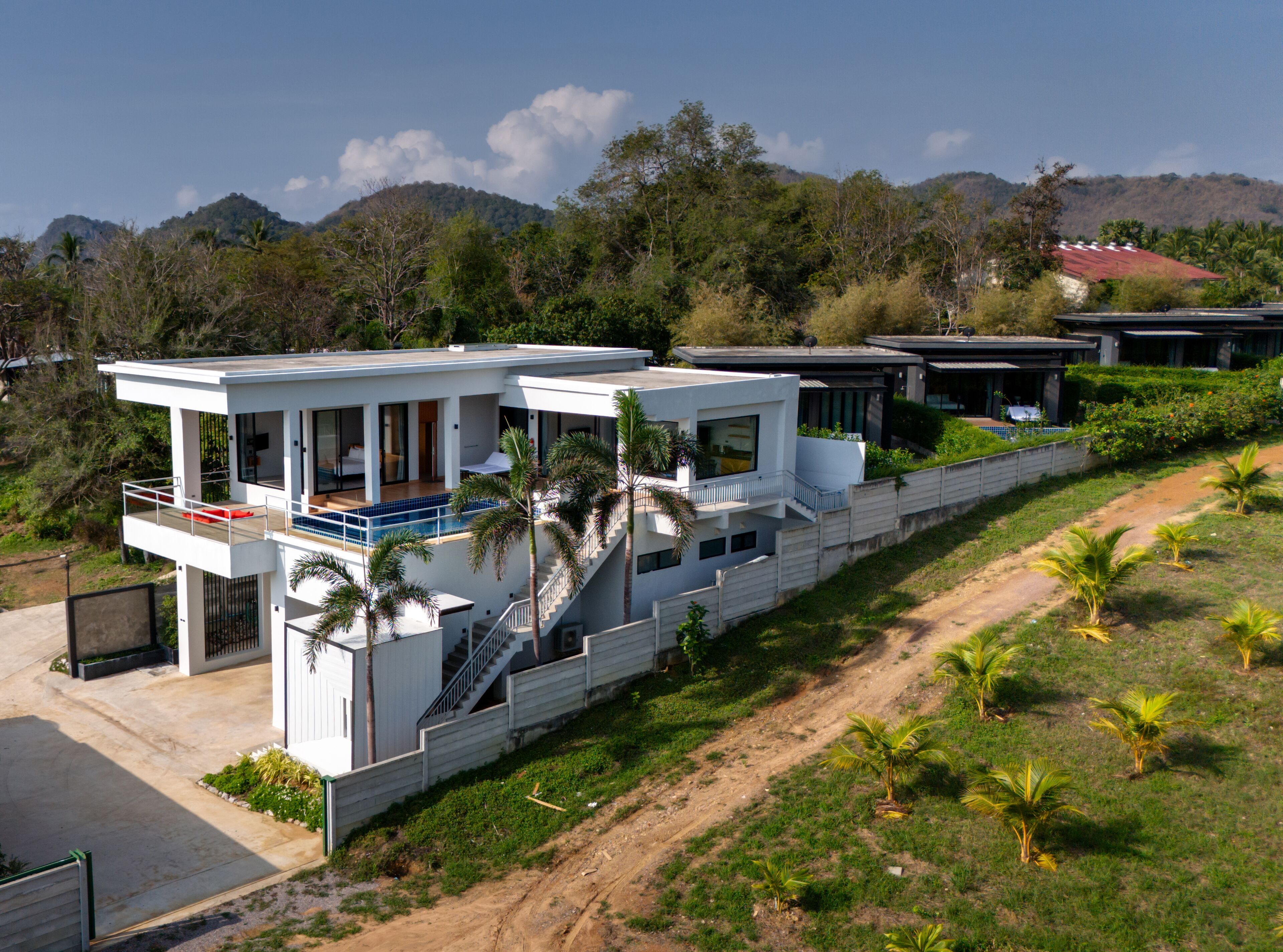 Ocean View Pool Villa | เครื่องนอนป้องกันสารก่อภูมิแพ้, ห้องเก็บเสียง, Wi-Fi ฟรี, ผ้าปูที่นอน