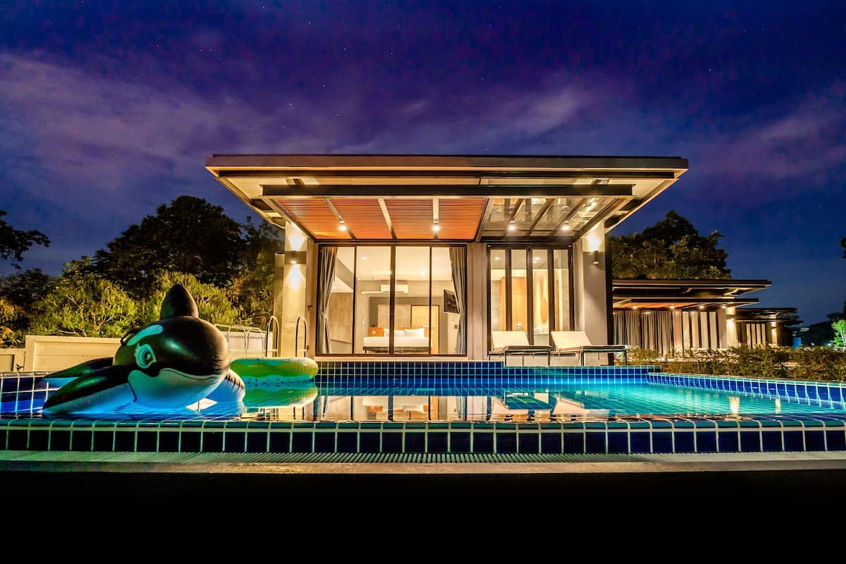 Garden Pool Villa | Hypo-allergenic bedding available, soundproofing, WiFi (free)