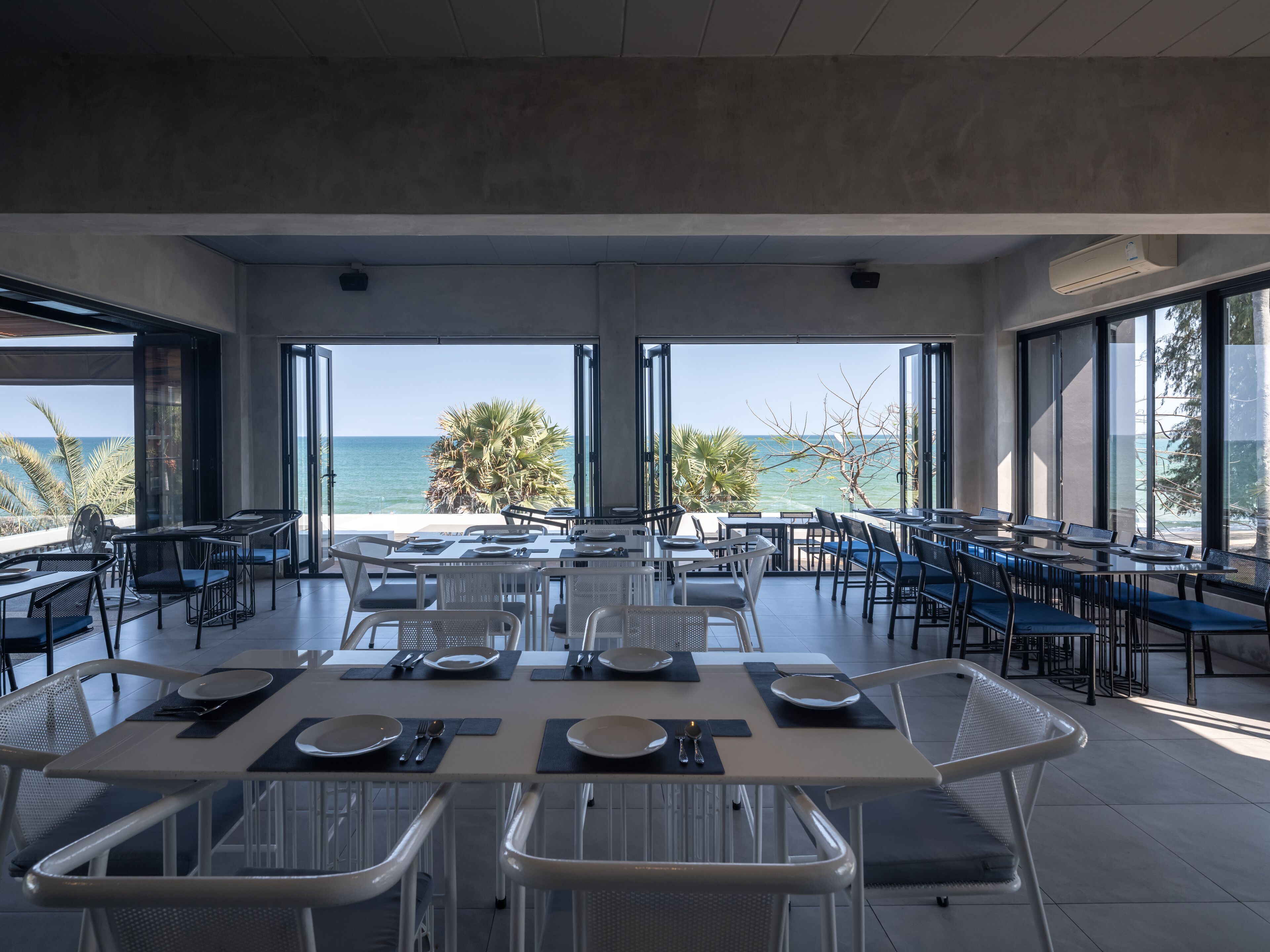 供应晚餐，国际美食