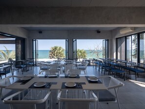 Dinner served, international cuisine - Sunshine Paradise Resort (Thap Sakae)