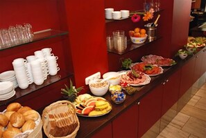 Daily buffet breakfast for a fee