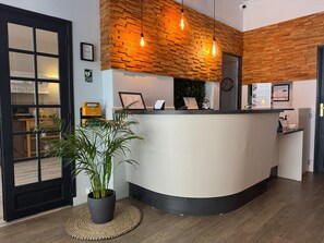 Reception - Hotel Bristol (Caen)