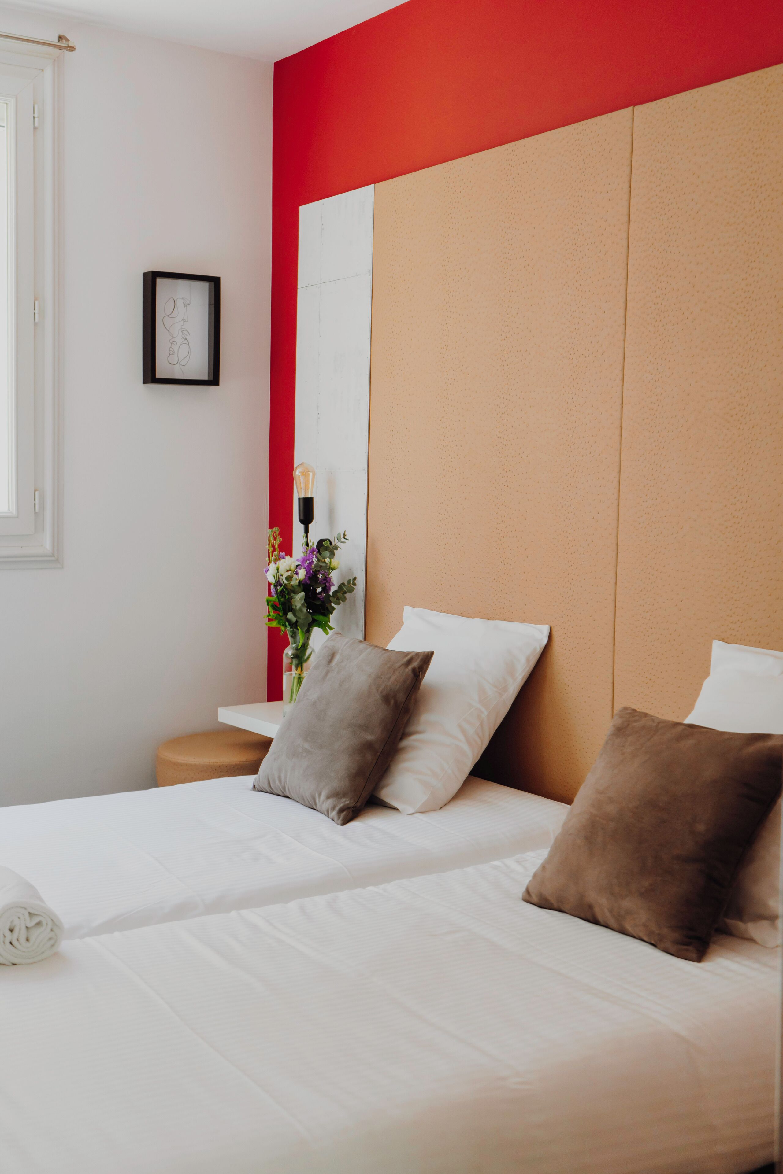 standard double or twin room | desk, soundproofing, iron/ironing board, free wifi