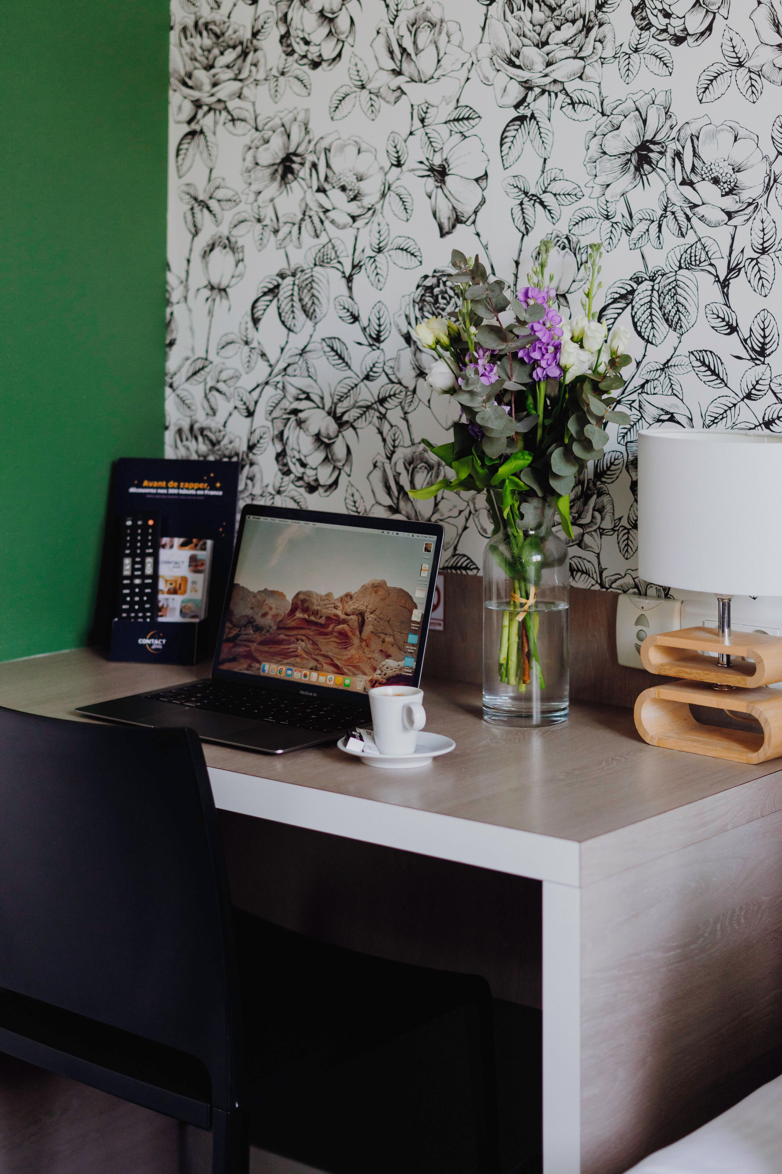 comfort double room | desk, soundproofing, iron/ironing board, free wifi