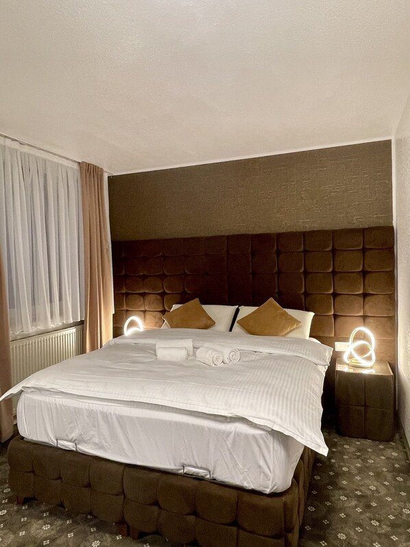 Ropa de cama hipoalergénica y minibar 
