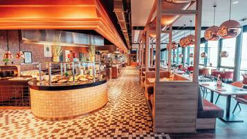 Internationale Küche, Blick aufs Meer