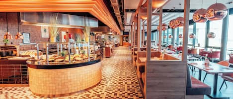 多国籍料理、オーシャン ビュー