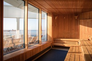 Sauna, hot tub, steam room, body treatments, body scrubs, facials - aja Groemitz (Groemitz)