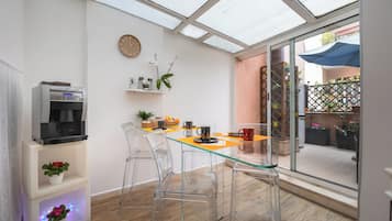 Colazione a base di specialità locali inclusa, servita tutte le mattine