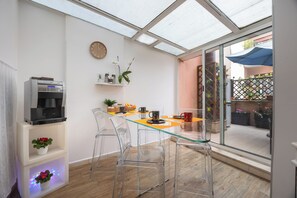 包每日當地菜式早餐