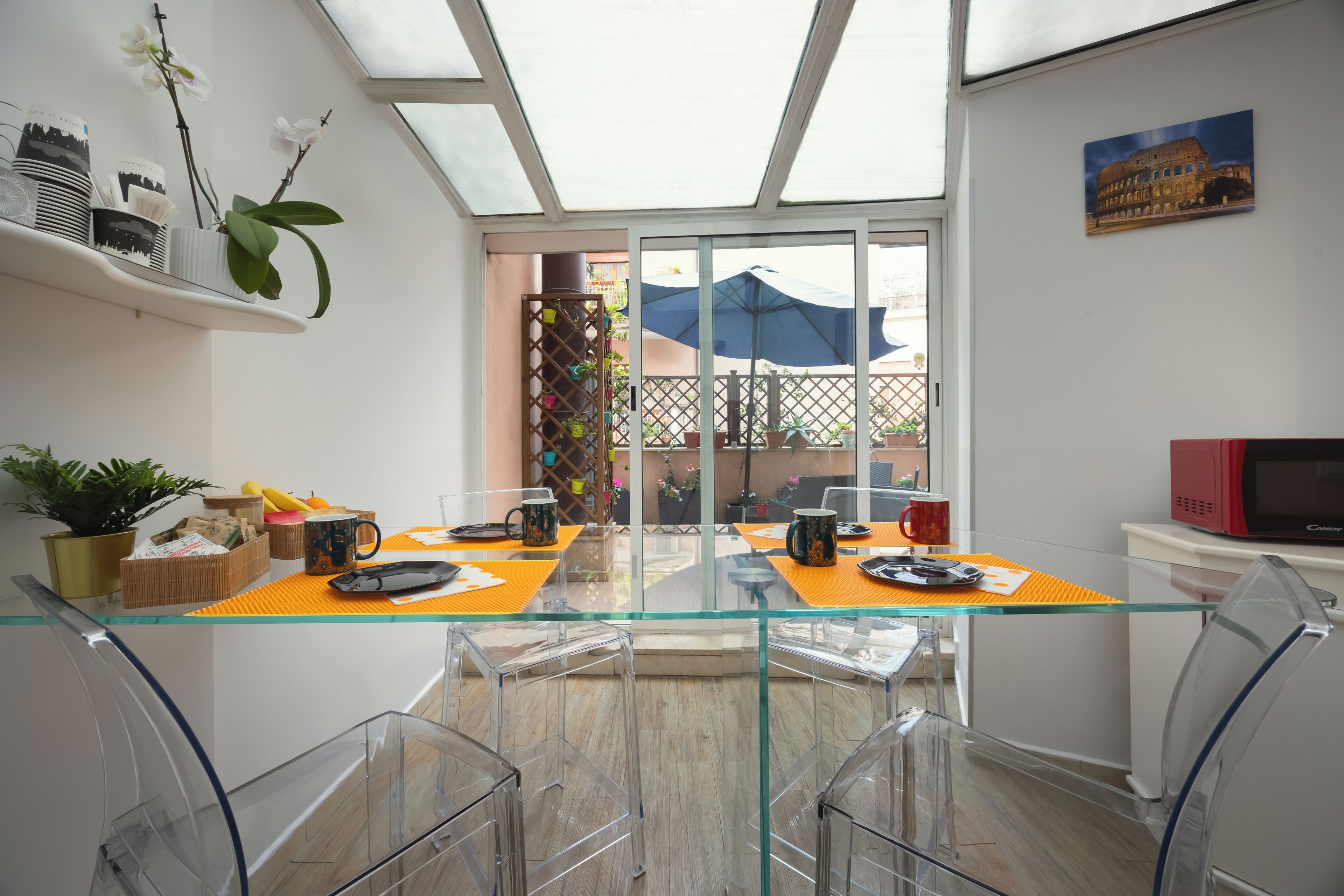 Free daily local cuisine breakfast