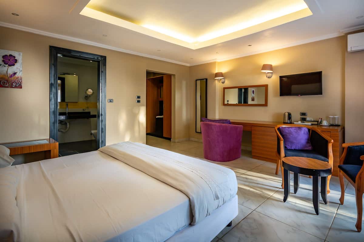 Minibar, in-room safe, desk, blackout curtains