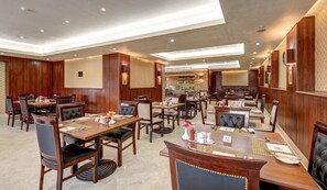 Breakfast, lunch and dinner served - Mirita Hotel (Tenth of Ramadan City)