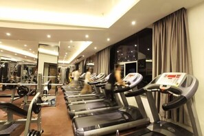 Minibar, in-room safe, iron/ironing board, cots/infant beds - Western Fortune Hotel Nanping (Nanping)