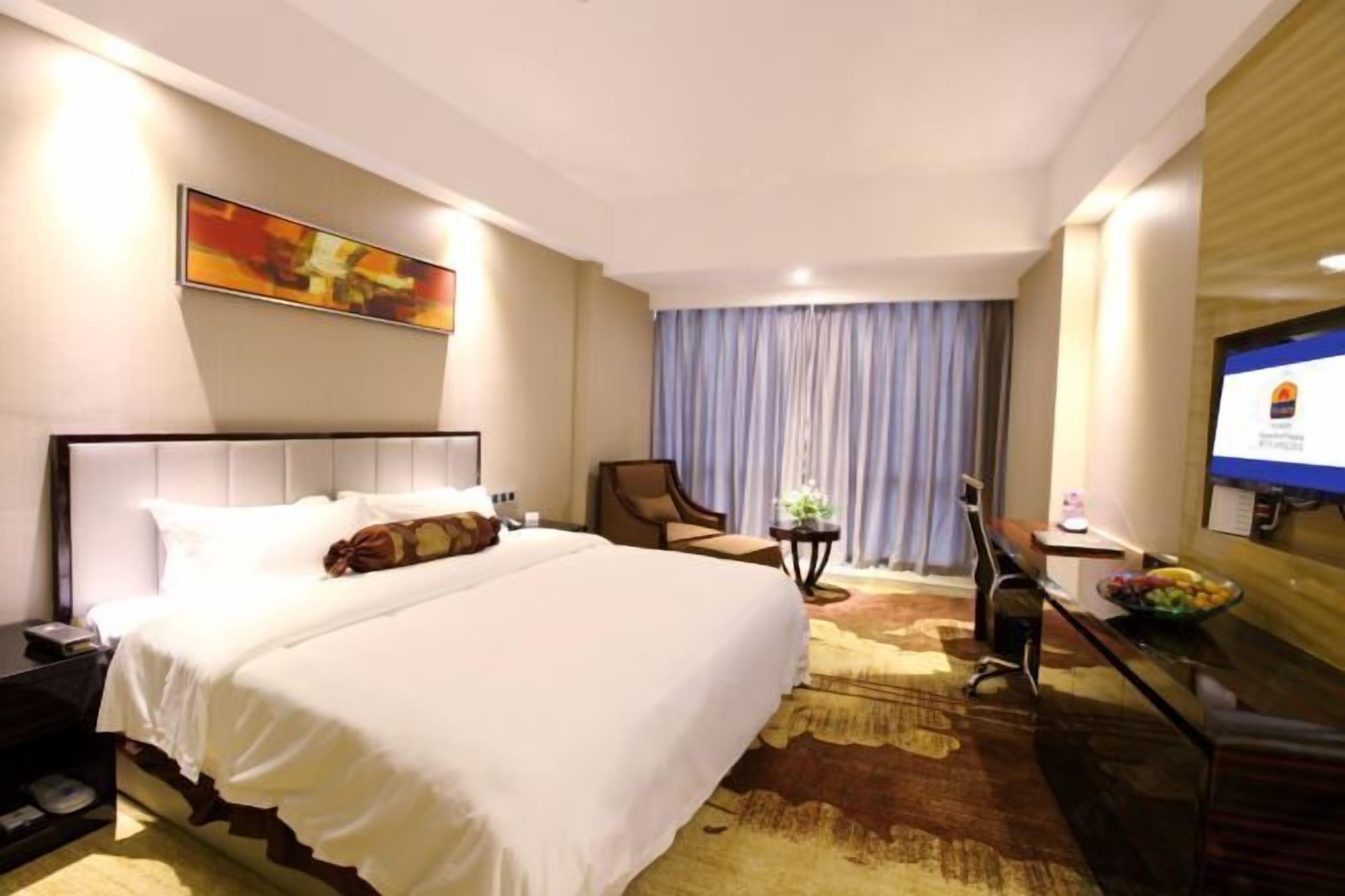 Minibar, in-room safe, iron/ironing board, cribs/infant beds