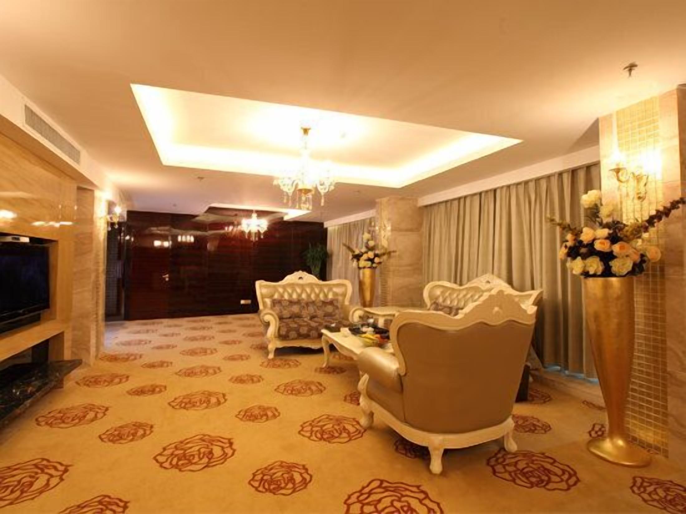 Minibar, in-room safe, iron/ironing board, cribs/infant beds