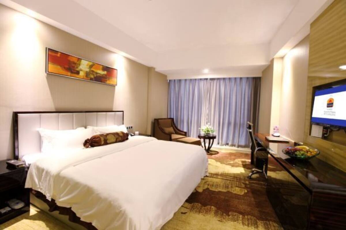 Minibar, coffres-forts dans les chambres, fer et planche à repasser