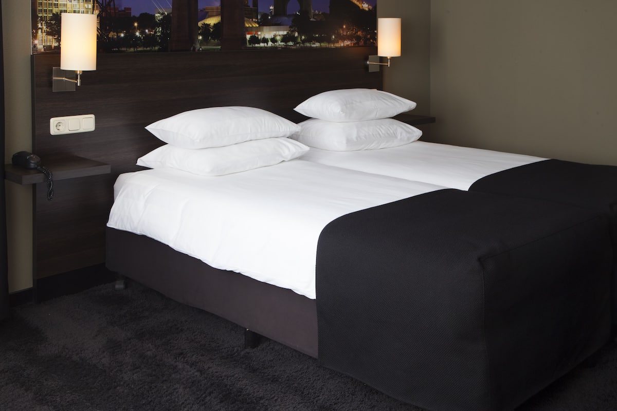 1 habitación y ropa de cama hipoalergénica